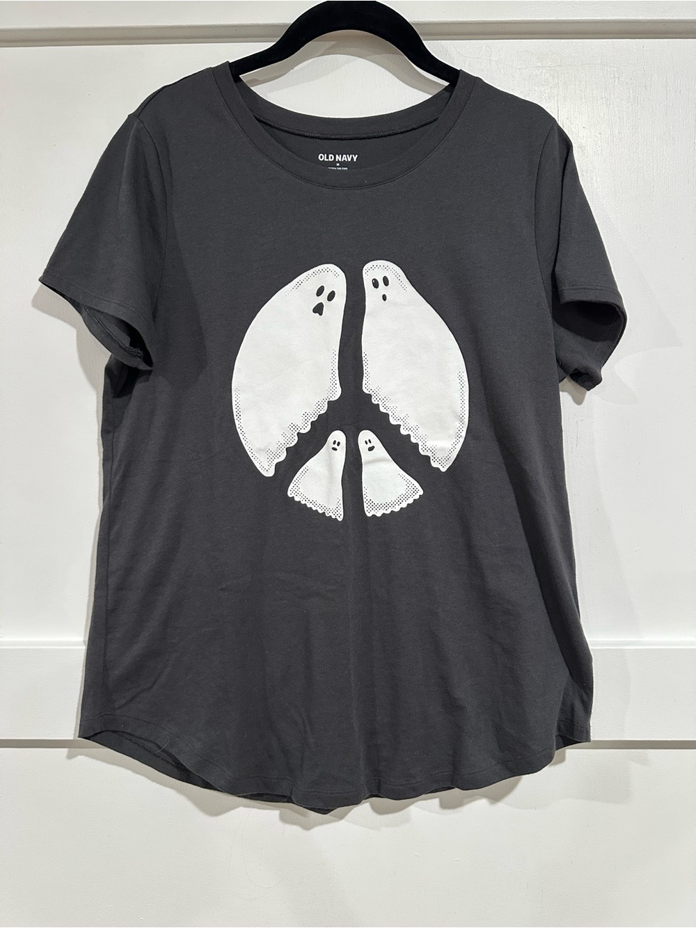 Old Navy Cute Ghost Peace Sign Tee Halloween Fall Size Medium